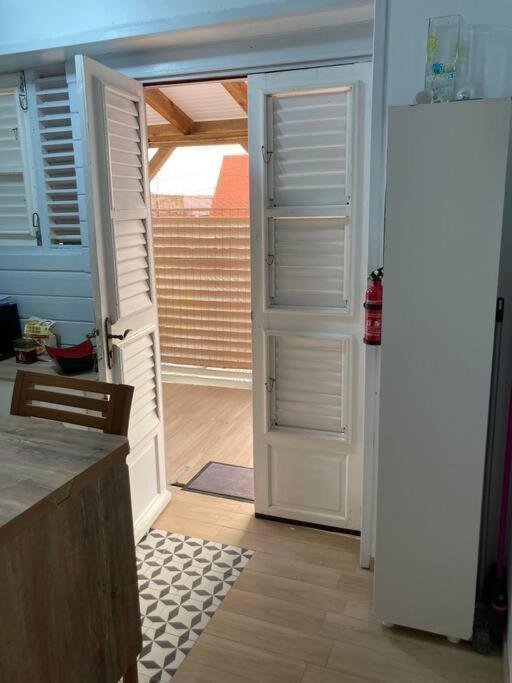 Agreable Logement, Bien Situe Schoelcher Eksteriør bilde